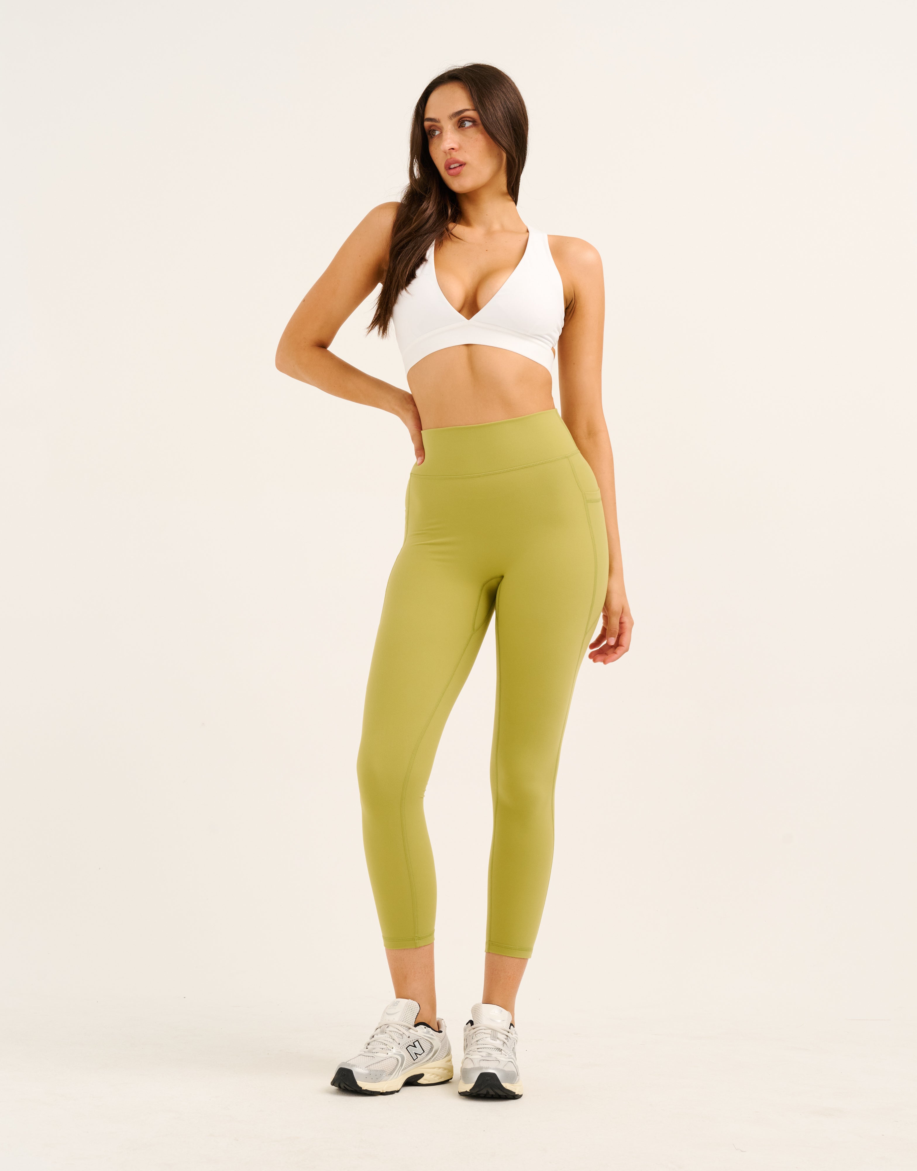 Ascend Pocket Leggings 23" - Olive