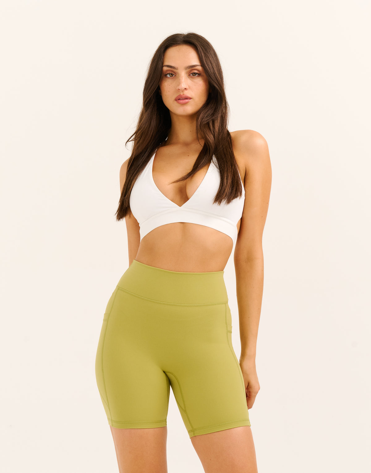 Ascend Pocket Shorts 6" - Olive