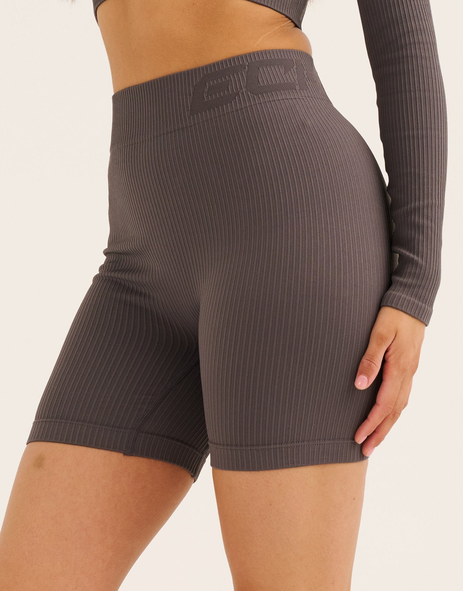 Arise Comfort Mid-Waist Shorts V2 - Slate Grey