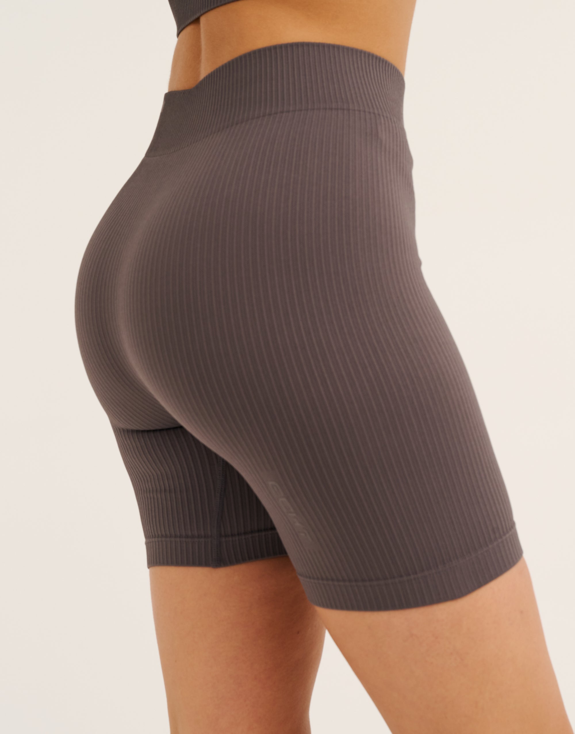Arise Comfort Mid-Waist Shorts V2 - Slate Grey