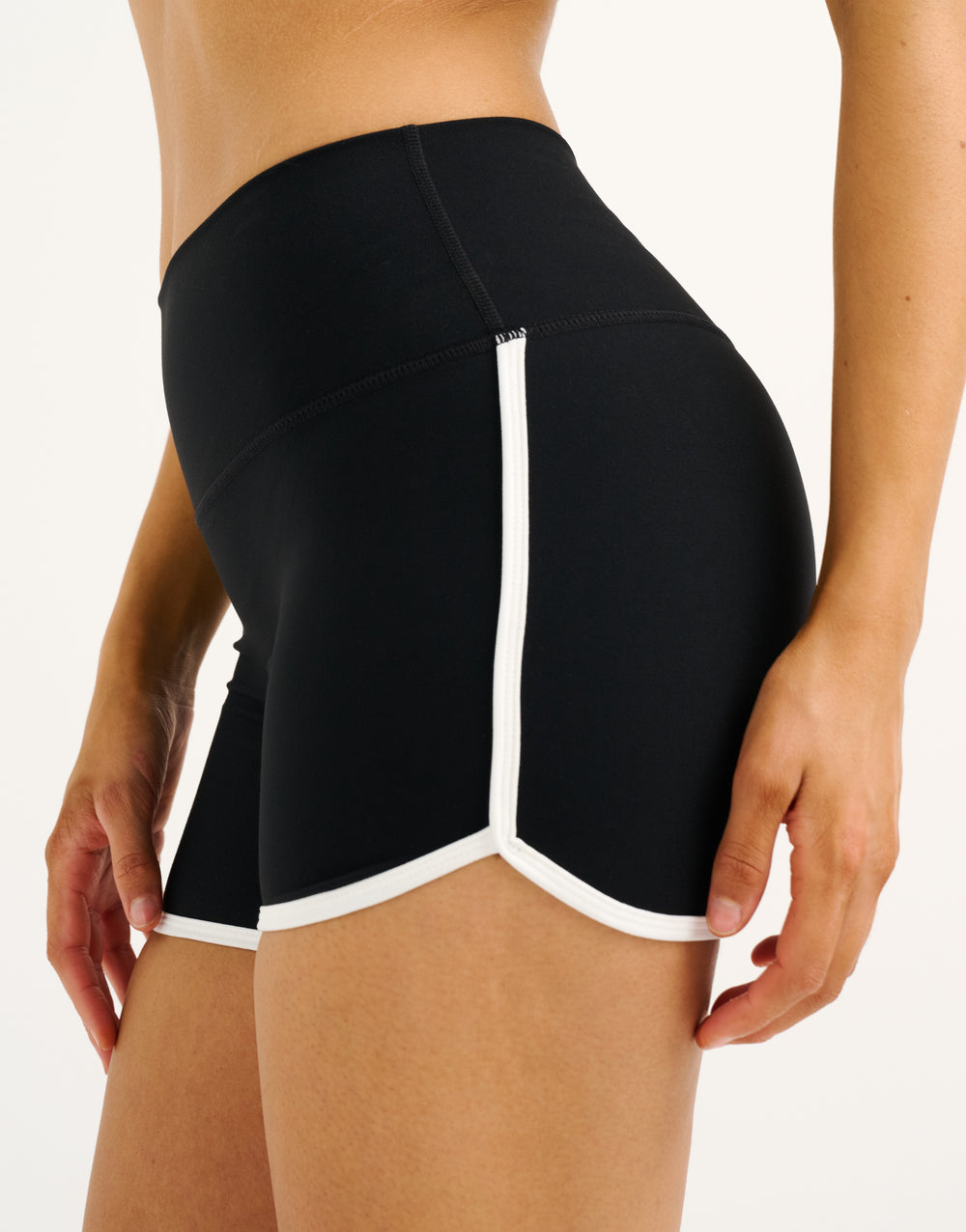 Mode Shorts - Black