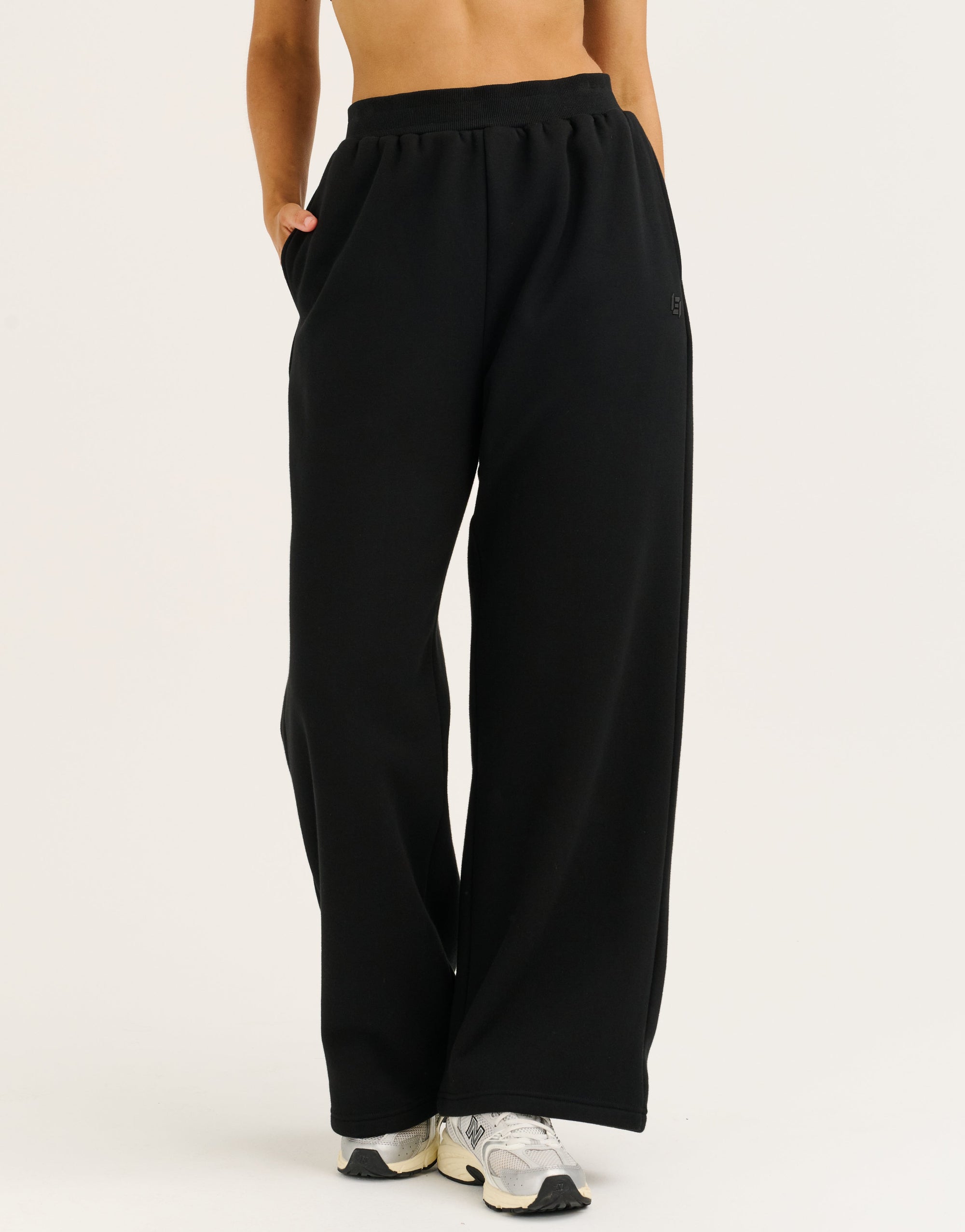 Elemental Wide Leg Sweatpants - Black