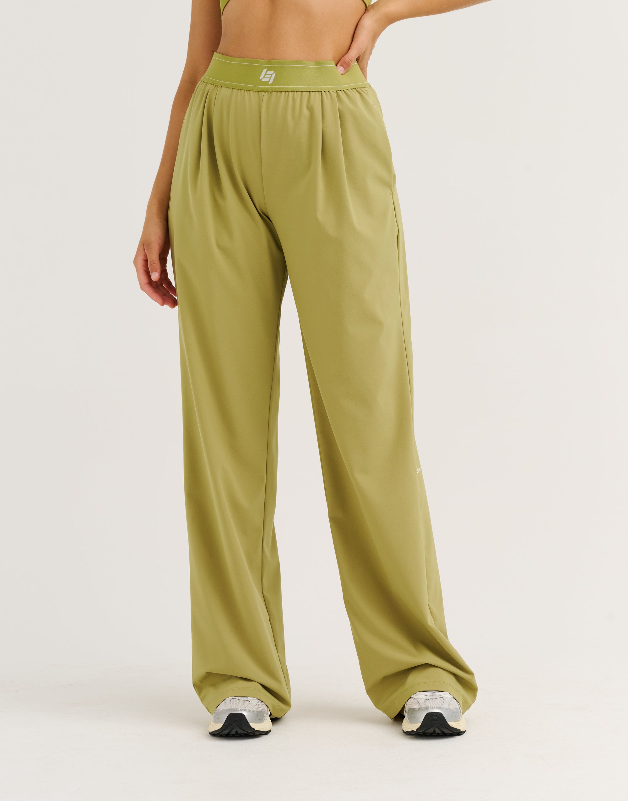 Elemental Flow Pants 33" - Olive