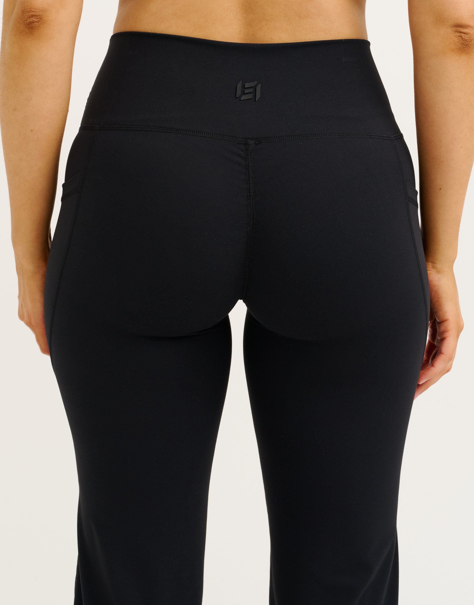 Lycra Invisible Scrunch Straight Leg Pant - Black