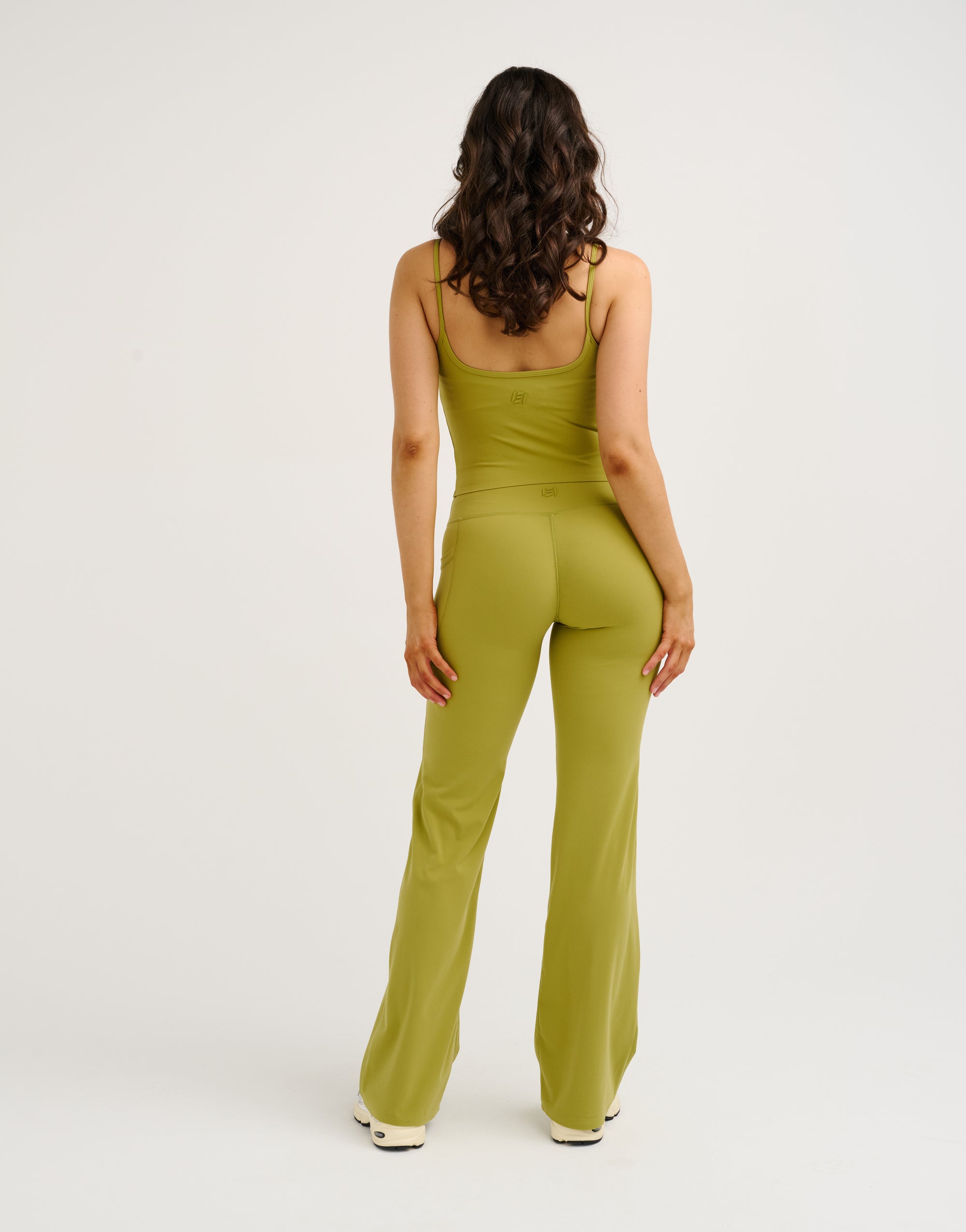 Lycra Invisible Scrunch Straight Leg Pant - Olive