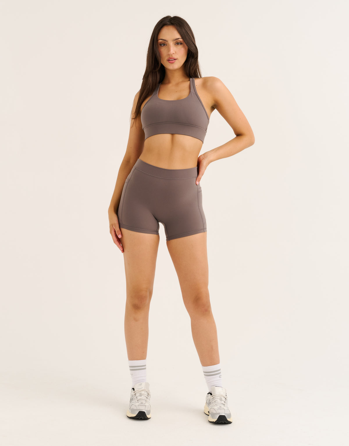 Ascend Pocket Mid-Waist Shorts 4" - Slate Grey