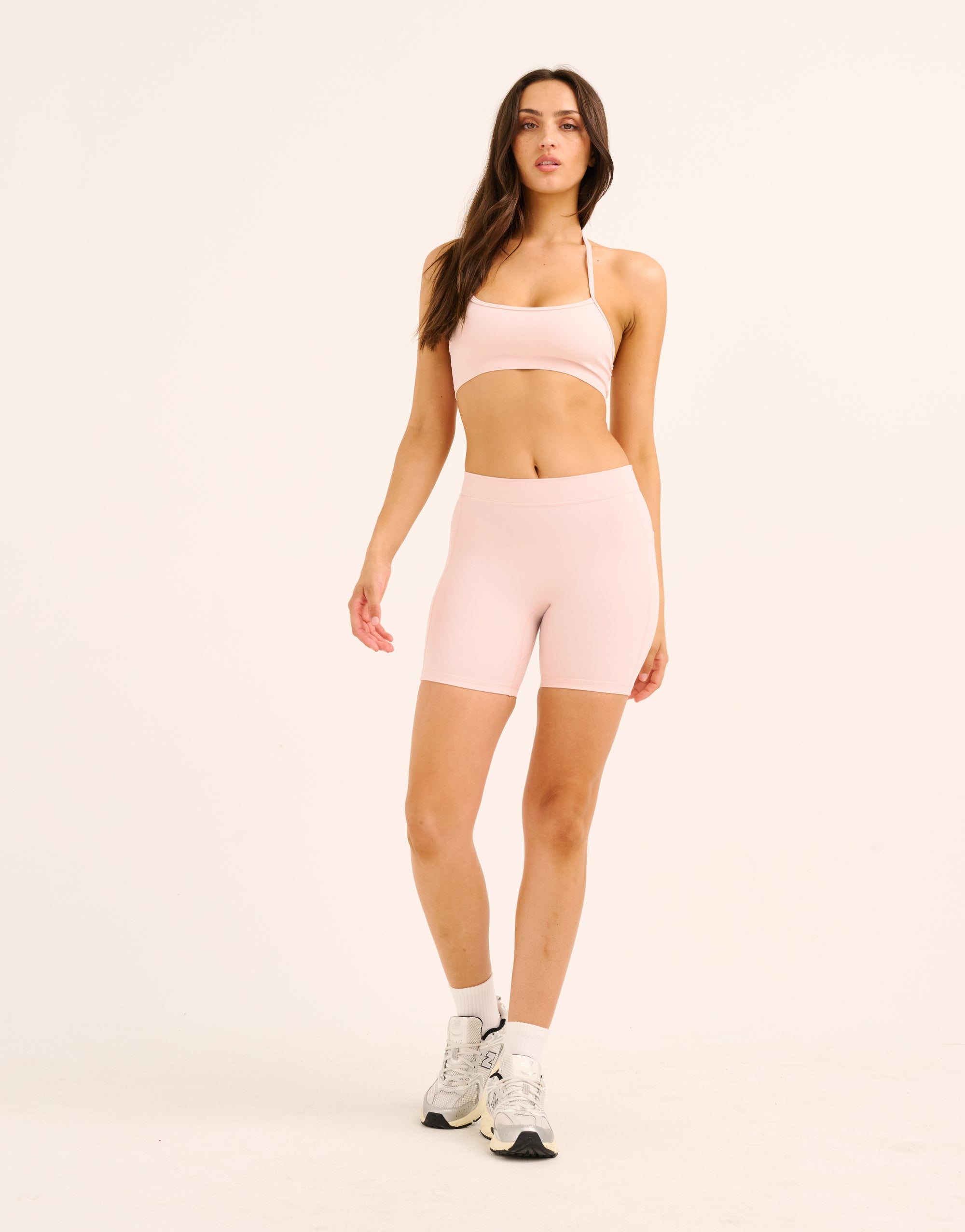 Ascend Pocket Mid-Waist Shorts 6" - Mauve
