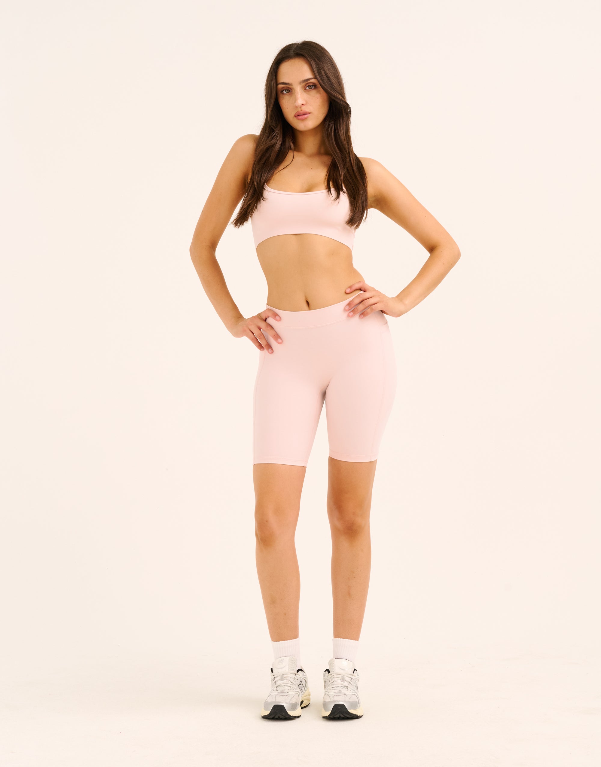 Ascend Pocket Mid-Waist Shorts 8" - Mauve