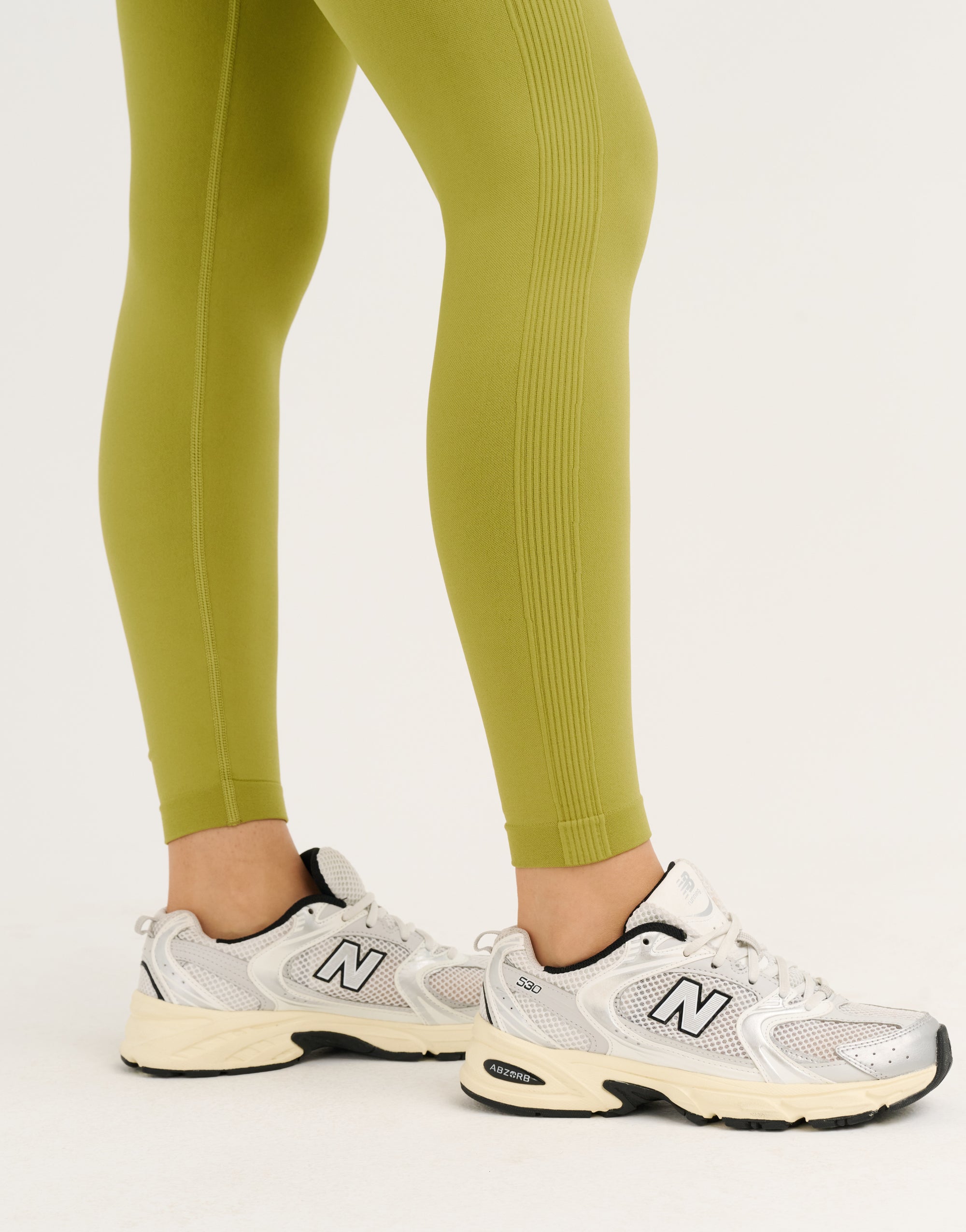 Arise Essential Leggings V2 - Olive