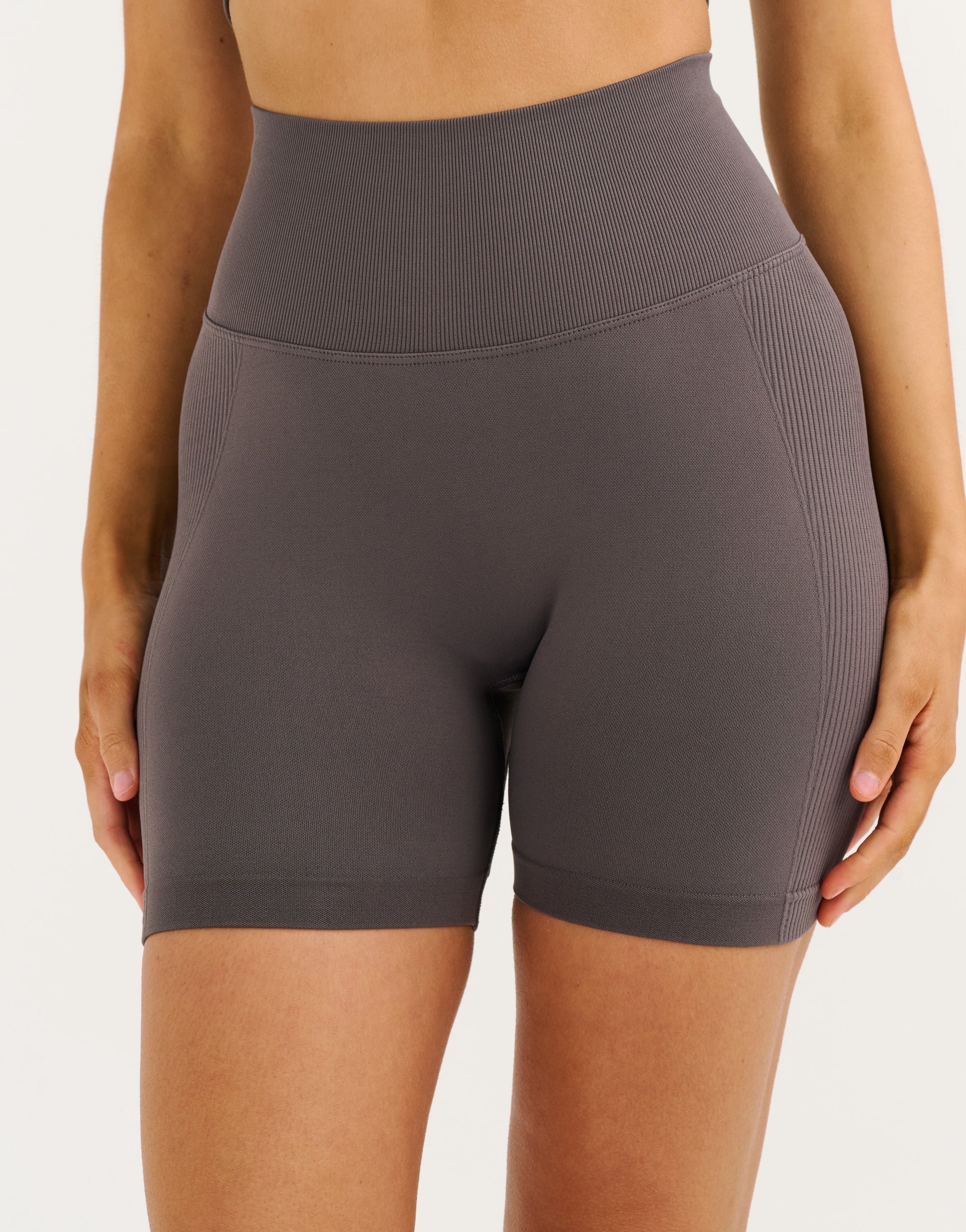 Arise Essential Shorts V2 - Slate Grey