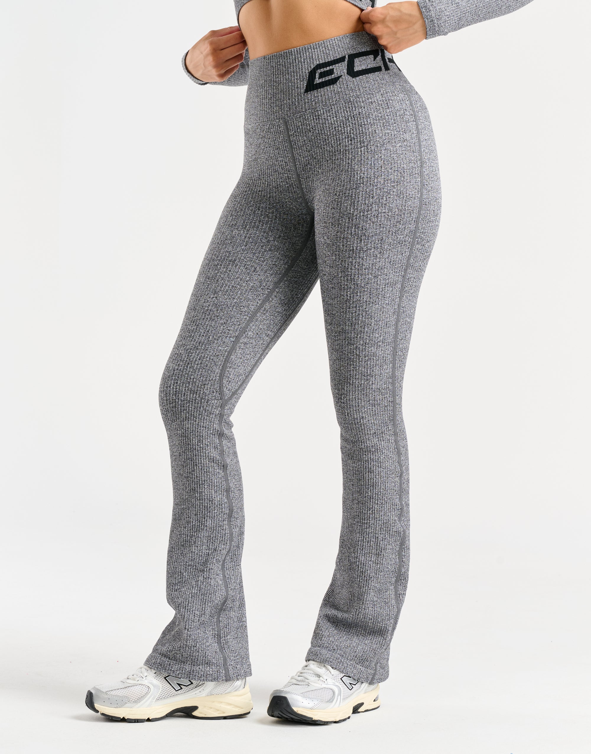 Arise Comfort Flare Leggings - Charcoal