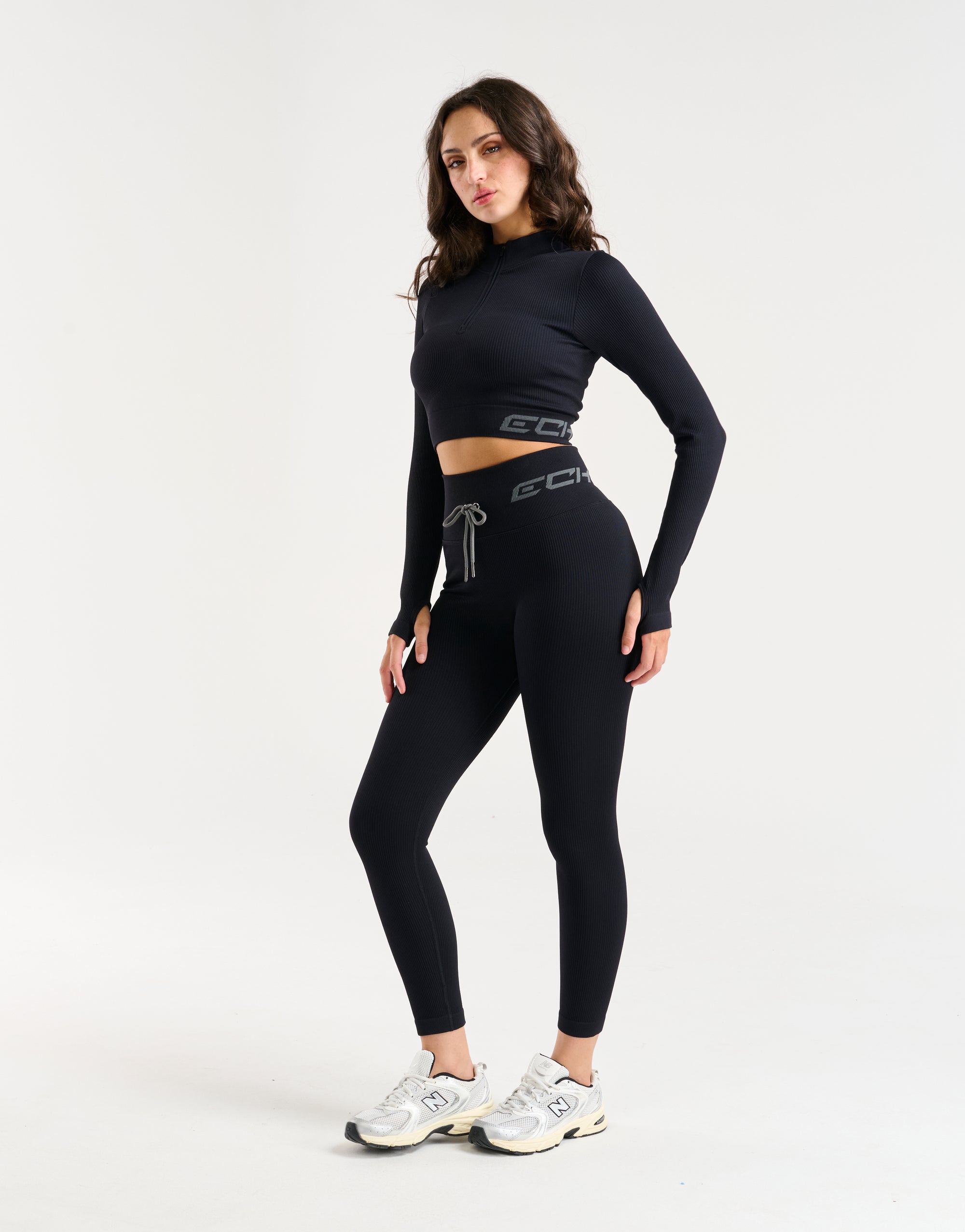 Arise Style Cropped Long Sleeve - Black