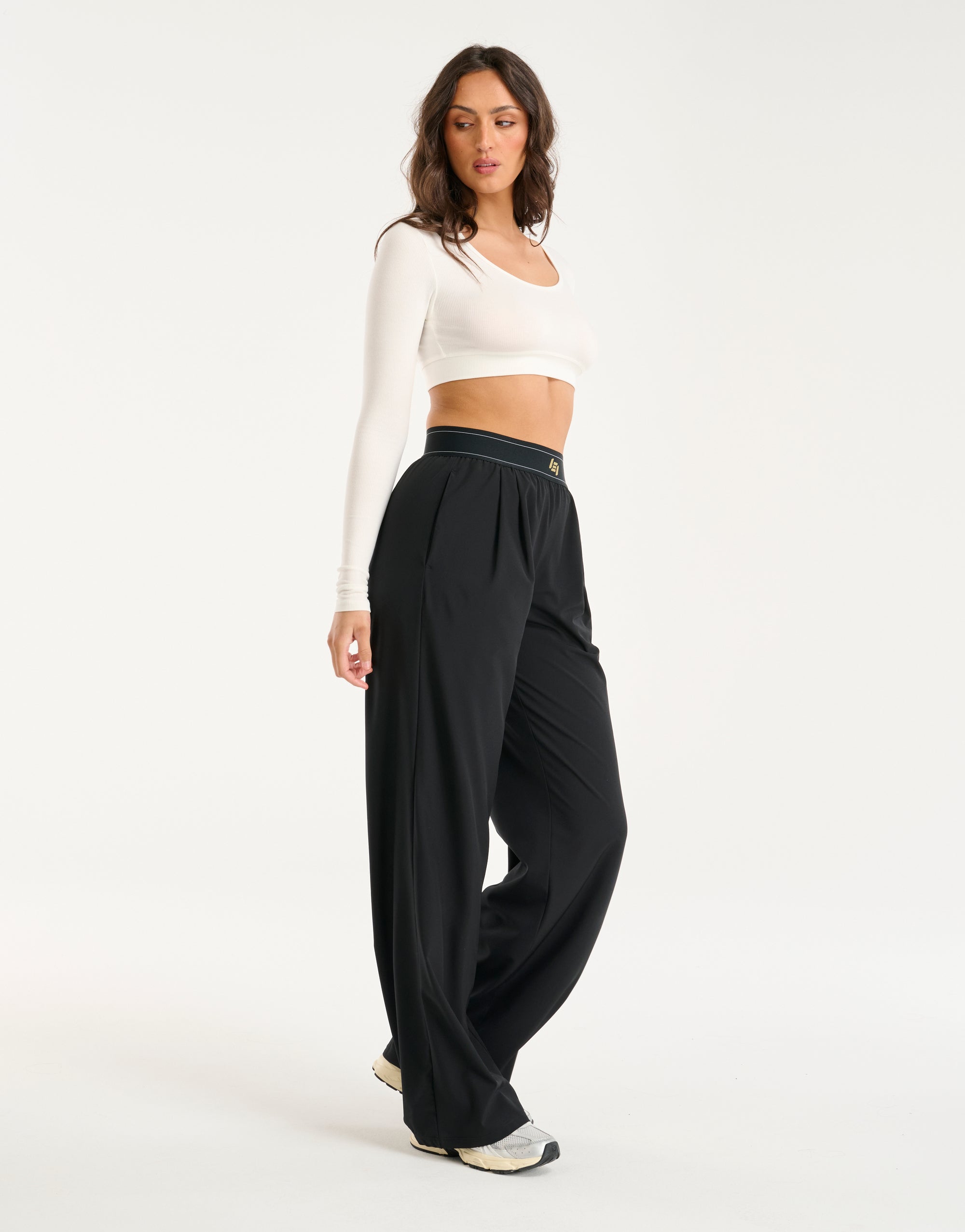 Echt Ribbed Cropped Long Sleeve - White