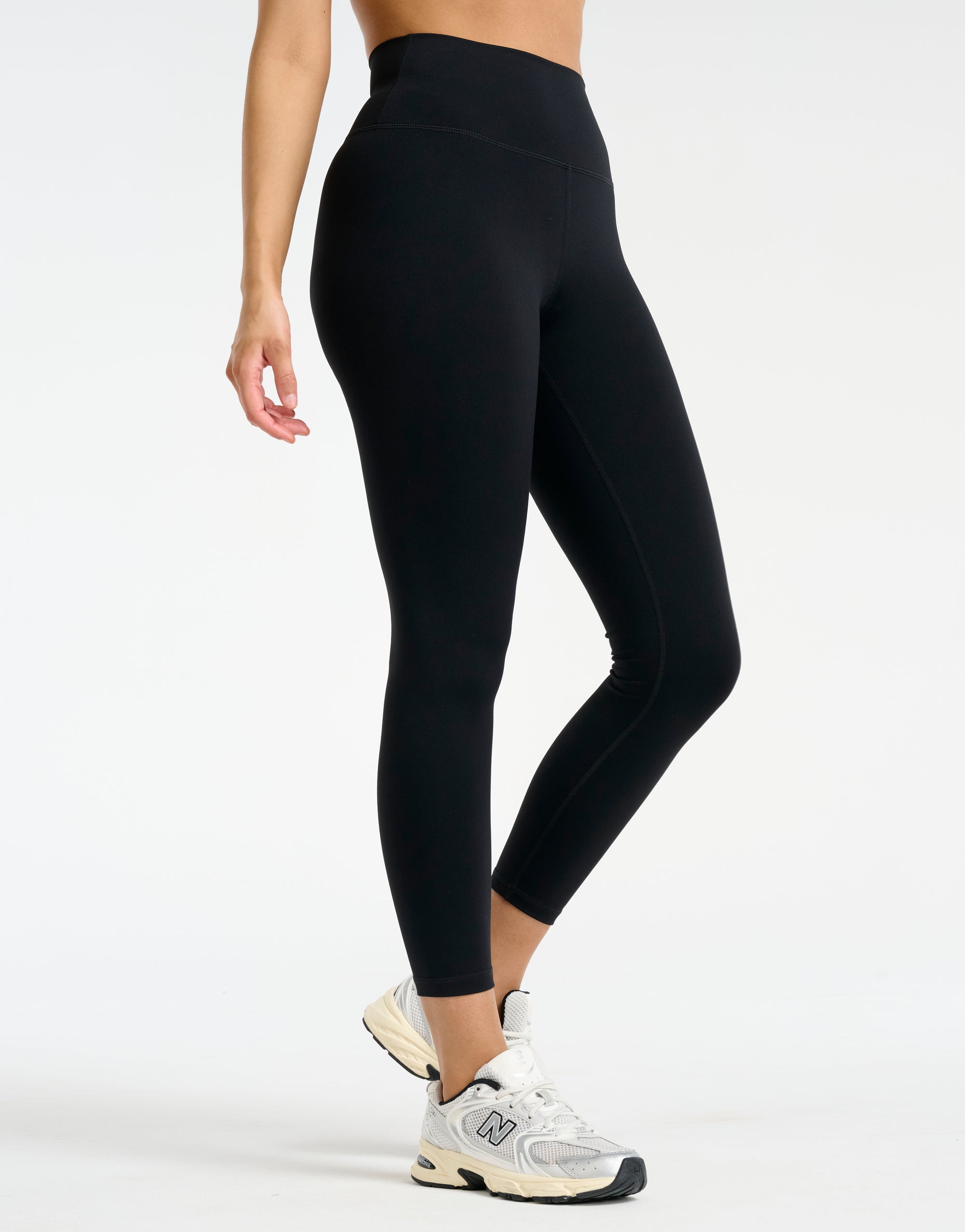 Force Scrunch Leggings (Minimal Logo) - Black