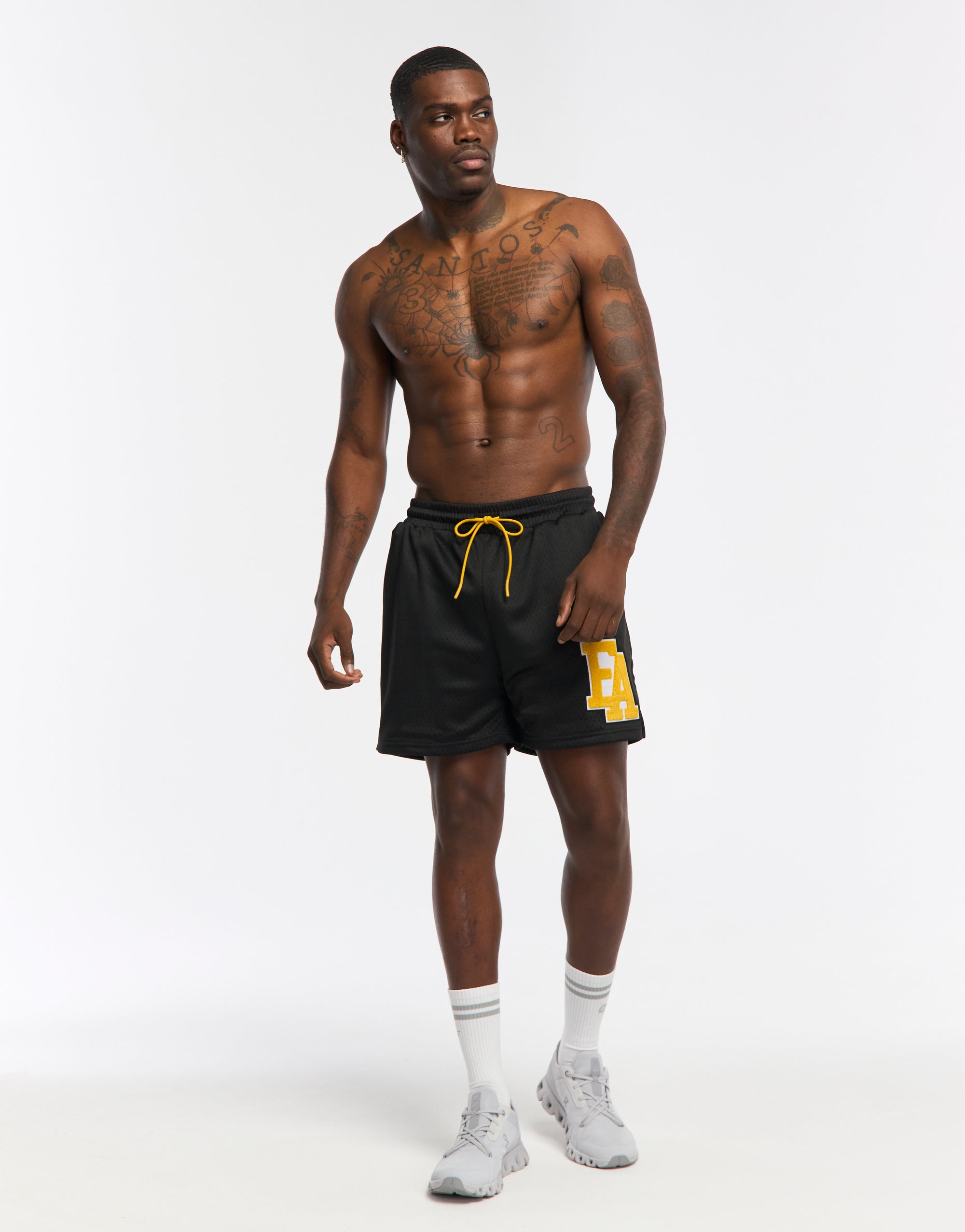 Top Marks Shorts - Black/Yellow