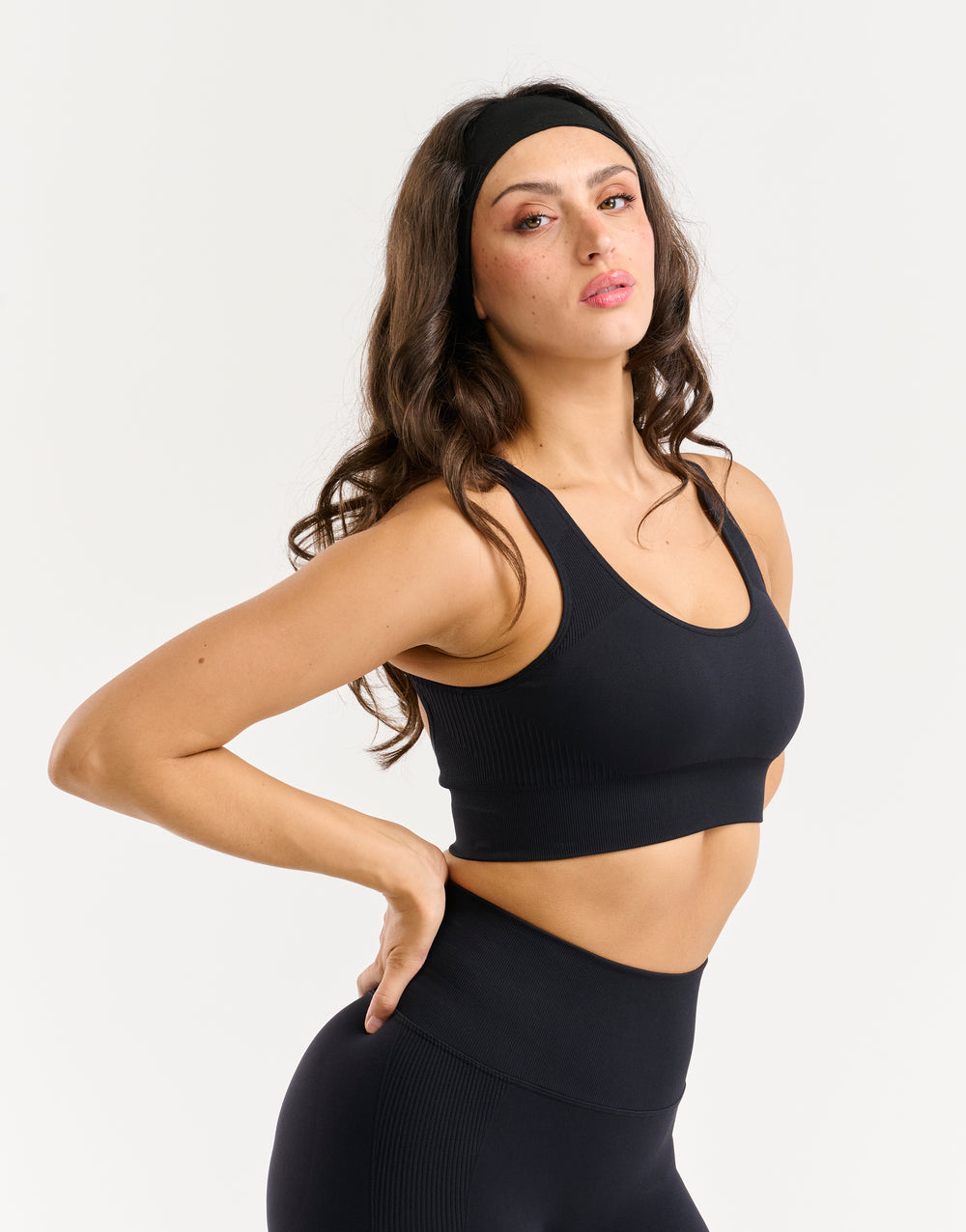 Arise Essential Sports Bra - Black