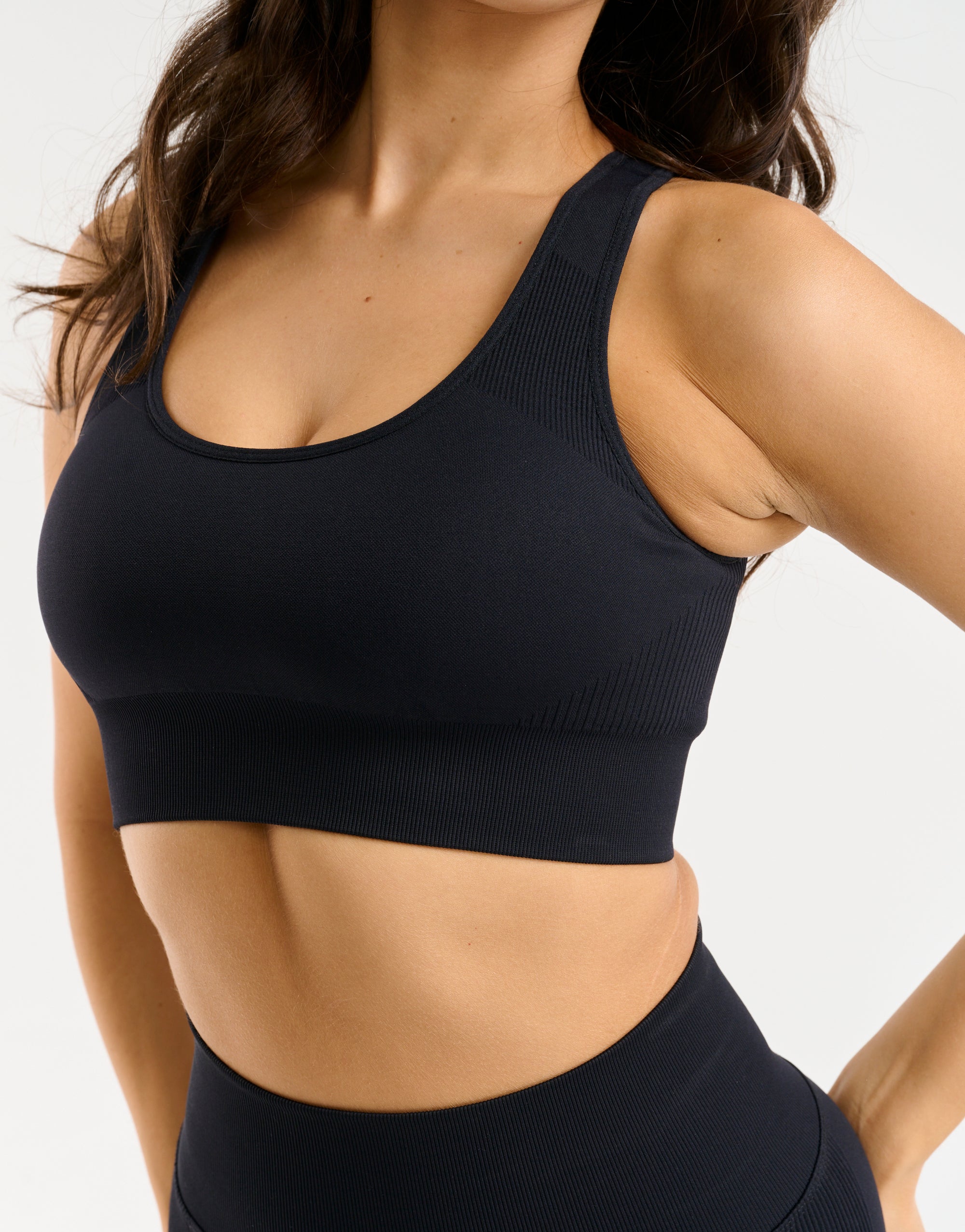 Arise Essential Sports Bra - Black