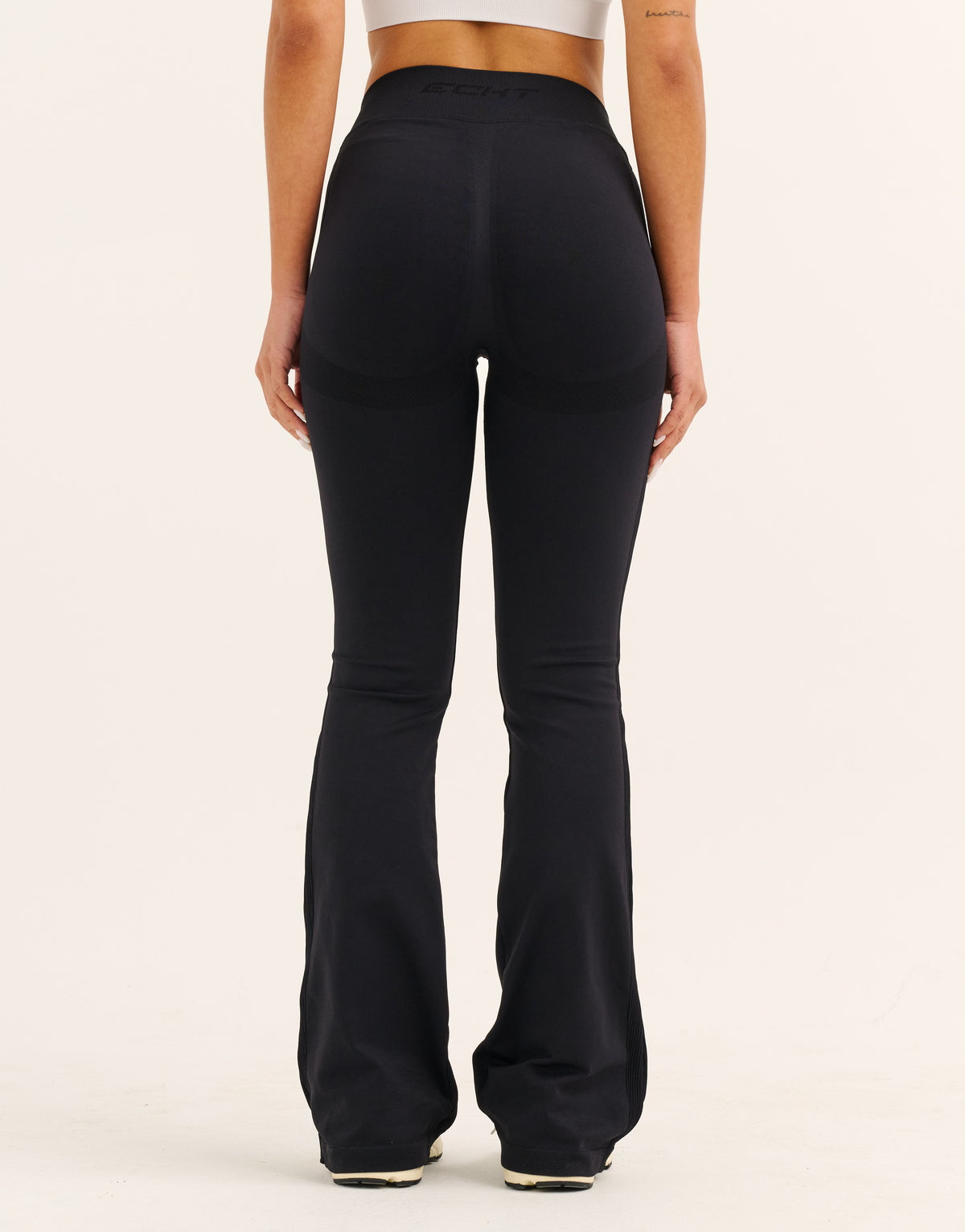 Arise Essential Mid-Waist Flare Leggings - Stealth Black